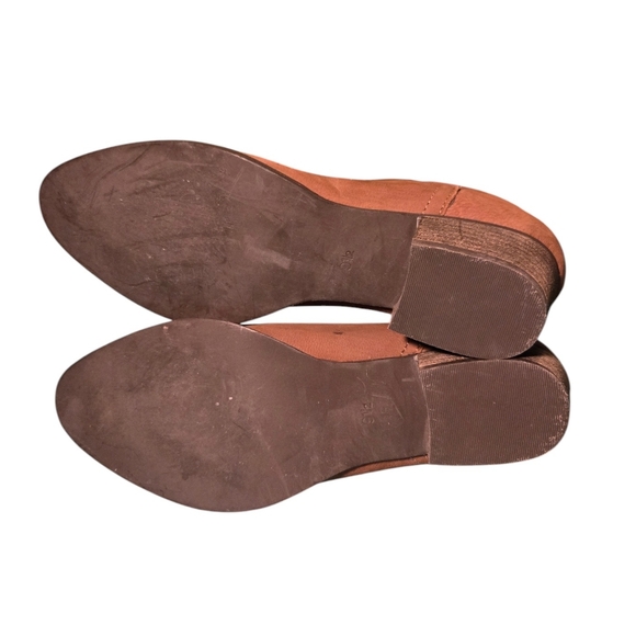 walk with me punch out heeled boots - Picture 4 of 6